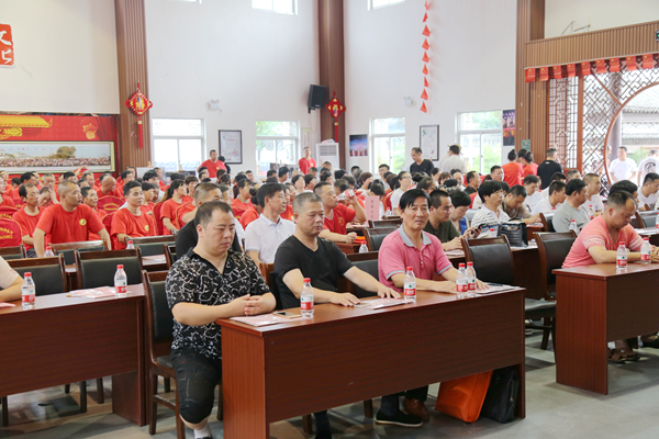 1502081800334032780.jpg G:7年武术活动7年微信平台8月\u7b2c二期\u7701武协\u6210立大会IMG_7364_看图王_副本.jpg